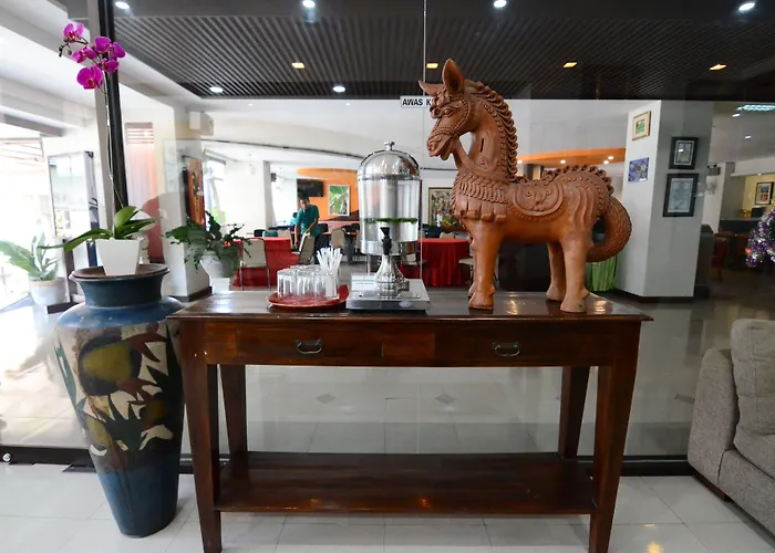 Grand Santhi Hotel Denpasar (Bali)