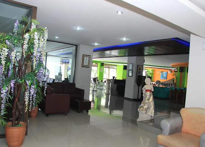 Grand Santhi Denpasar (Bali)