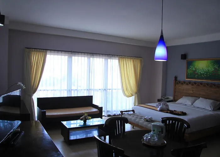 Grand Santhi Hotel 3*