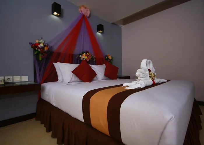 Hotel Grand Santhi 3*