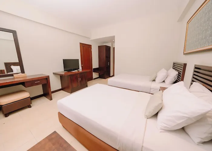 Hotel Grand Santhi